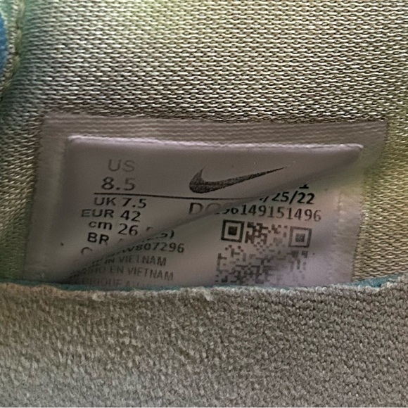 Nike | Men's Black/Lime Green LeBron XIX React Low Athletic Basketball Shoes 8.5 - Picture 12 of 16